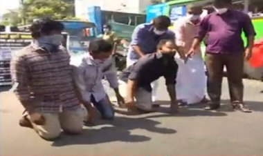 സംസ്ഥാനമൊട്ടൊകെ ഉദ്യോഗാർഥികളുടെ യാചനാ സമരം; തിരുവനന്തപുരത്ത് മുട്ടിലിഴഞ്ഞ് പ്രതിഷേധം