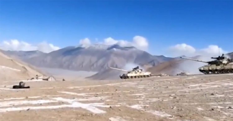 പാംഗോങ് അതിർത്തിയിൽ സേനാപിൻമാറ്റം; ദൃശ്യം പുറത്തുവിട്ട് ഇന്ത്യന്‍ സൈന്യം