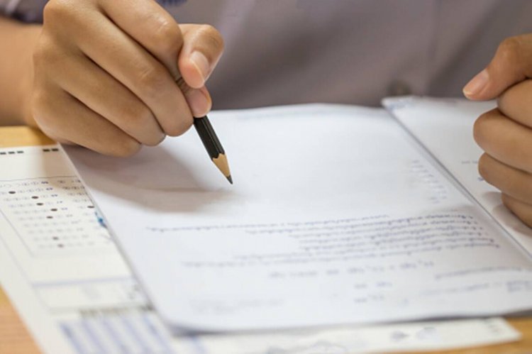 എസ്എസ്എൽസി, പ്ലസ് ടു പരീക്ഷകൾ തുടരും ; മാനദണ്ഡങ്ങൾ കർശനമാക്കി വിദ്യാഭ്യാസവകുപ്പ്